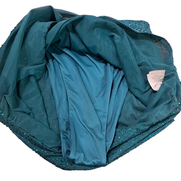 Oh Polly ‘Own The Night’ Emerald Rhinestone Corset Top & Mini Skirt Set - Picture 13 of 16